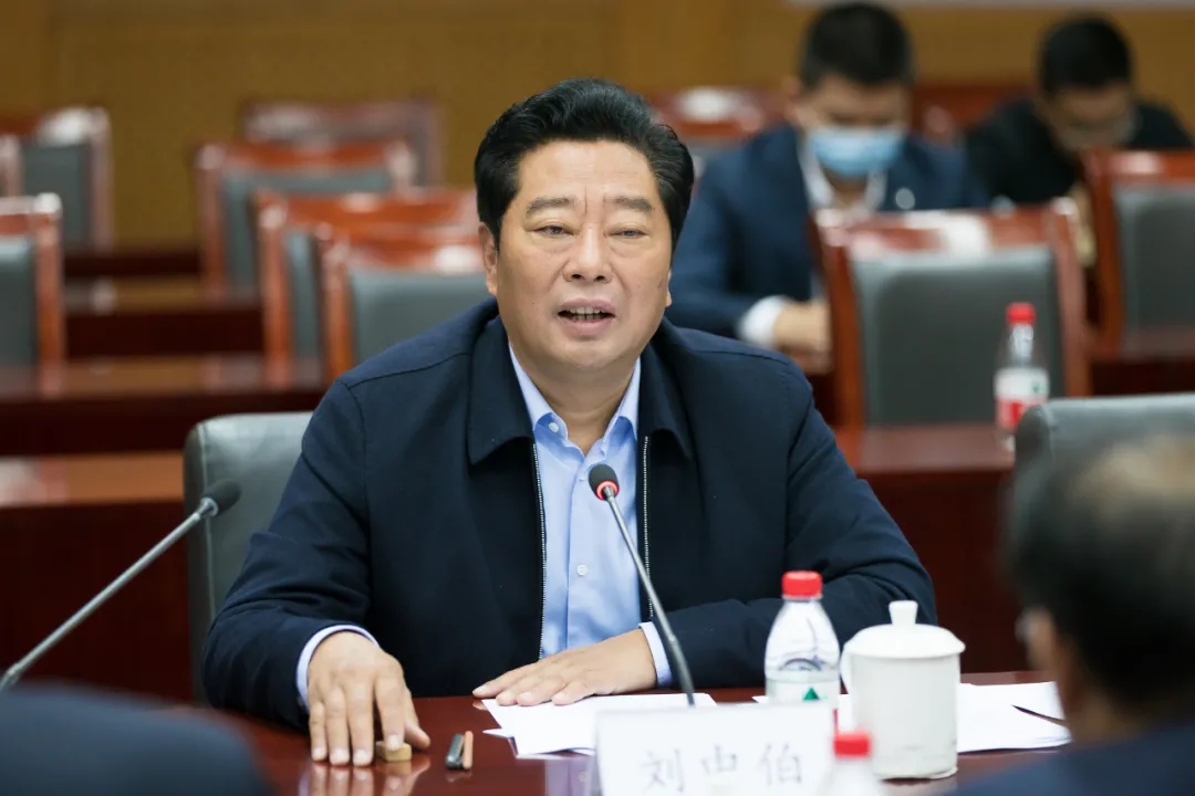 dc1e84de8a544302b79f8b01053f6b63.jpg dc1e84de8a544302b79f8b01053f6b63.jpg