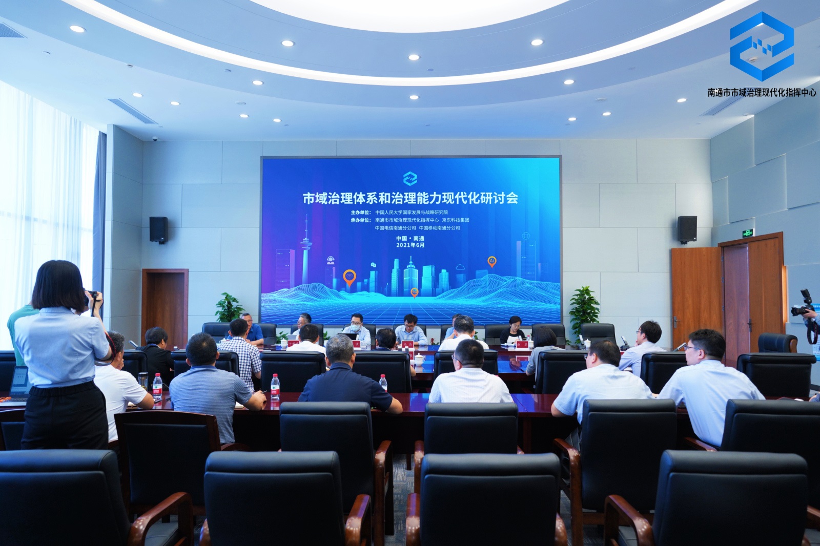 f9cd74a93a804418a963a94d9871d75d.jpg f9cd74a93a804418a963a94d9871d75d.jpg